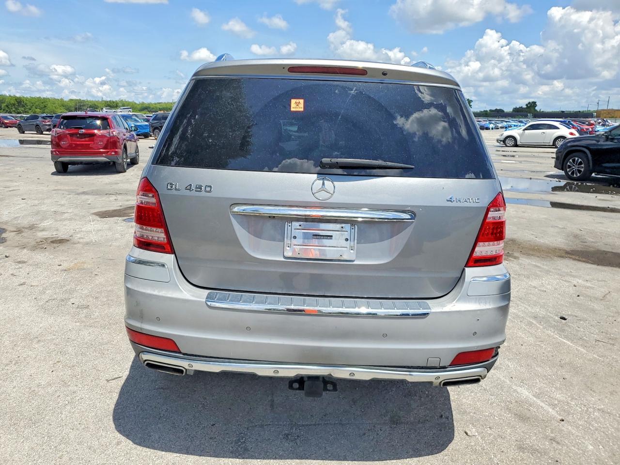 2012 MERCEDES-BENZ GL 450 4MATIC photo 11