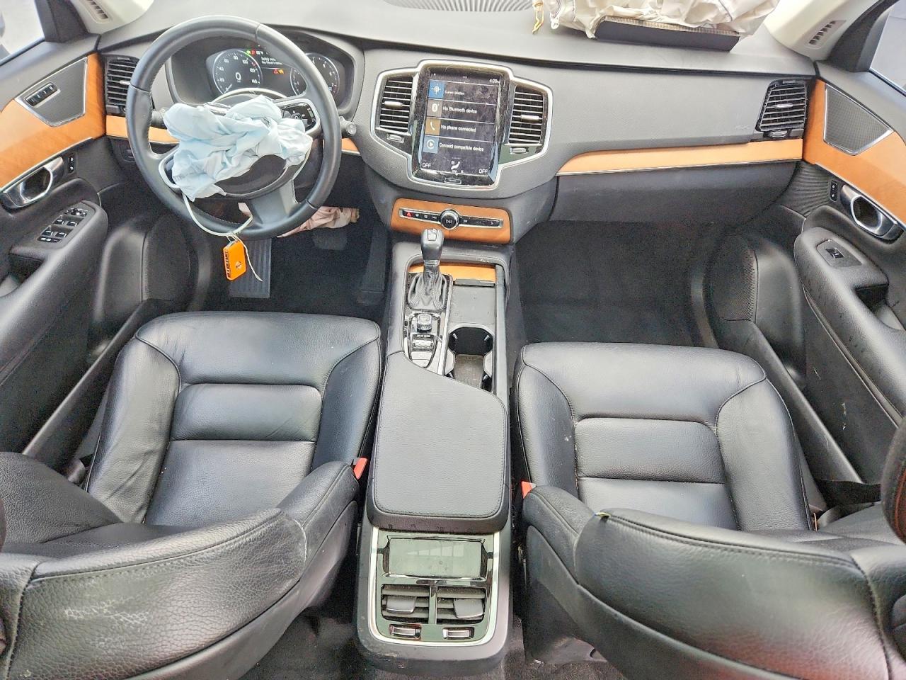 2021 VOLVO XC90 T5 MOMENTUM photo 15