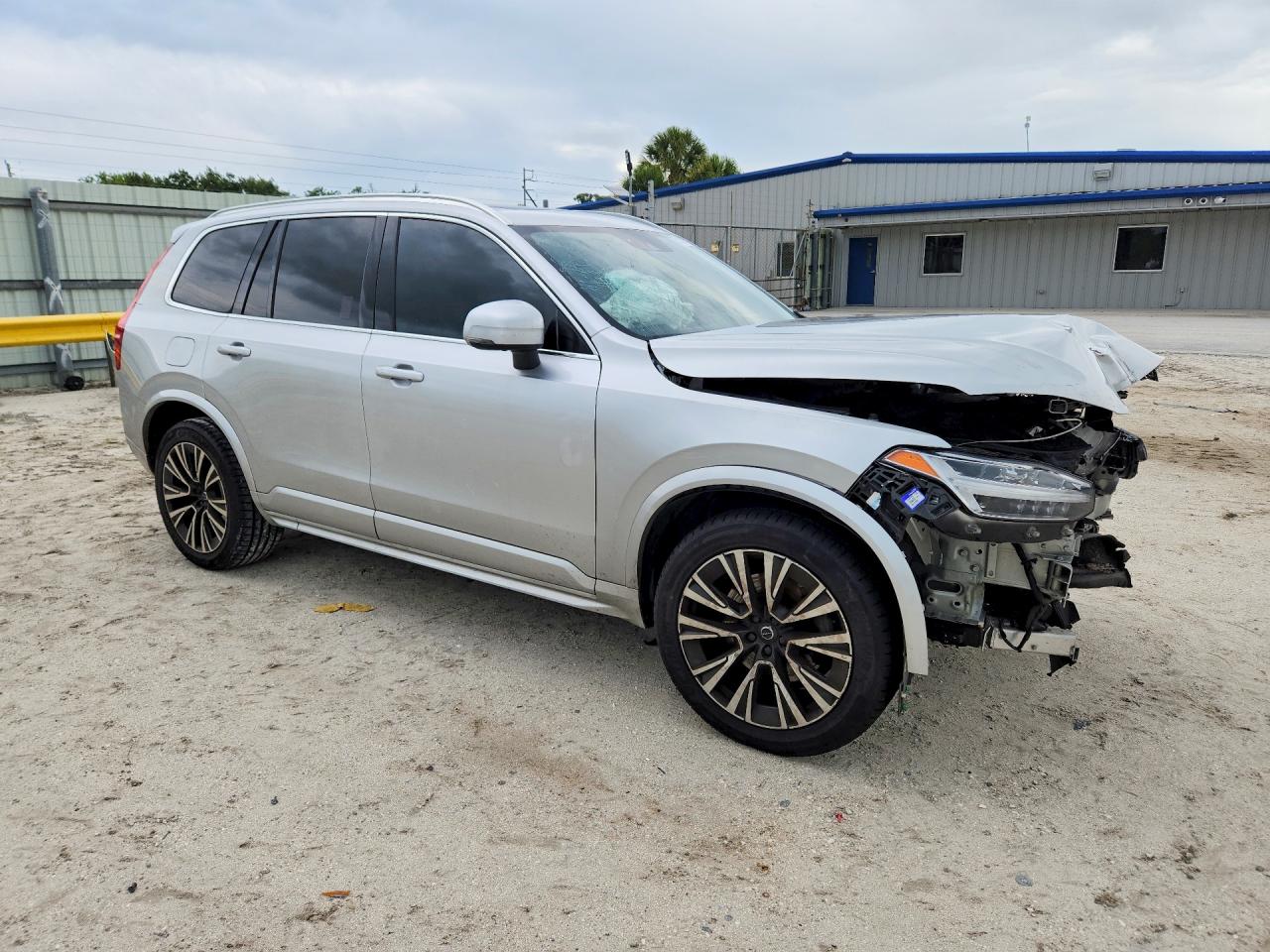 2021 VOLVO XC90 T5 MOMENTUM photo 7