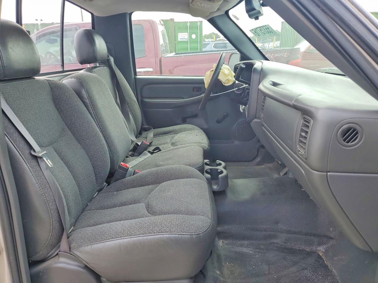 2004 CHEVROLET SILVERADO C1500 photo 19