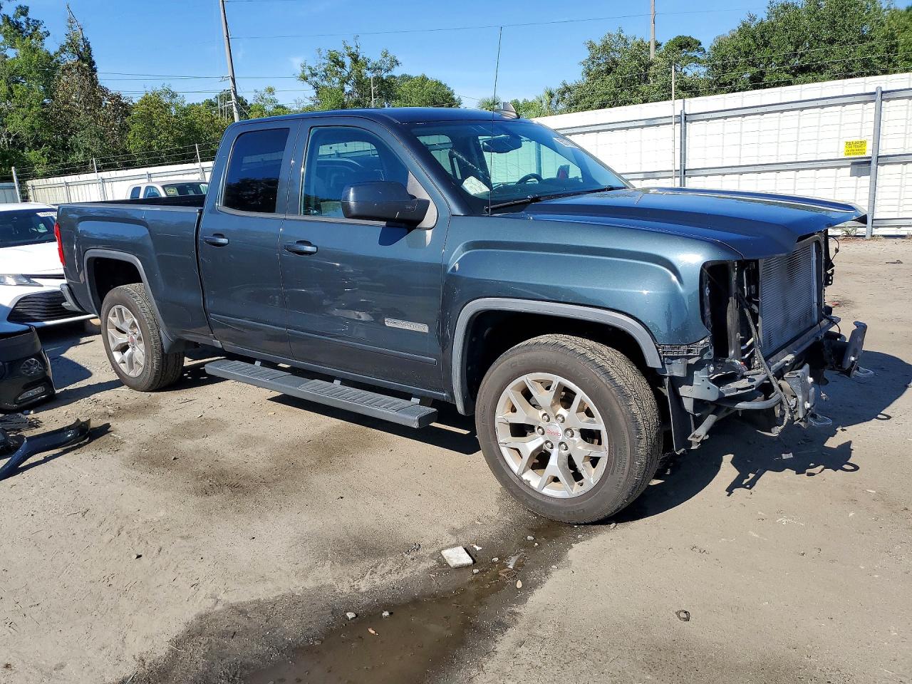2017 GMC SIERRA C1500 SLE photo 4