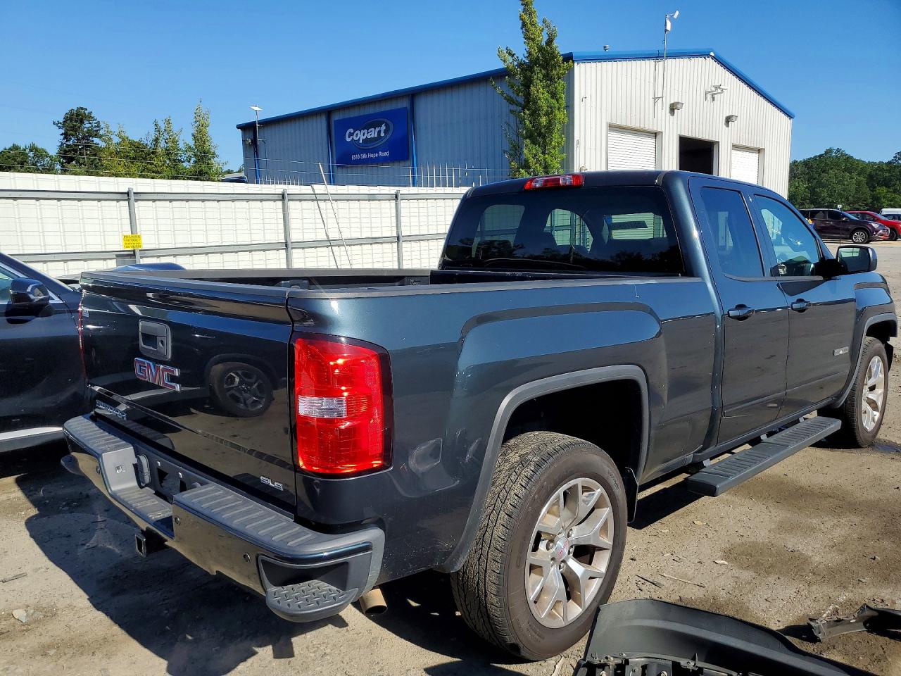 2017 GMC SIERRA C1500 SLE photo 3