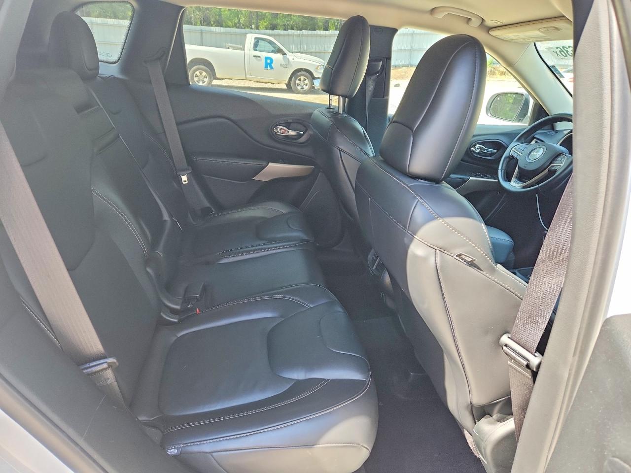 2018 JEEP CHEROKEE LIMITED photo 19