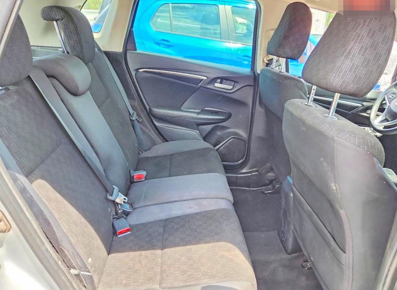 2015 HONDA FIT LX photo 19