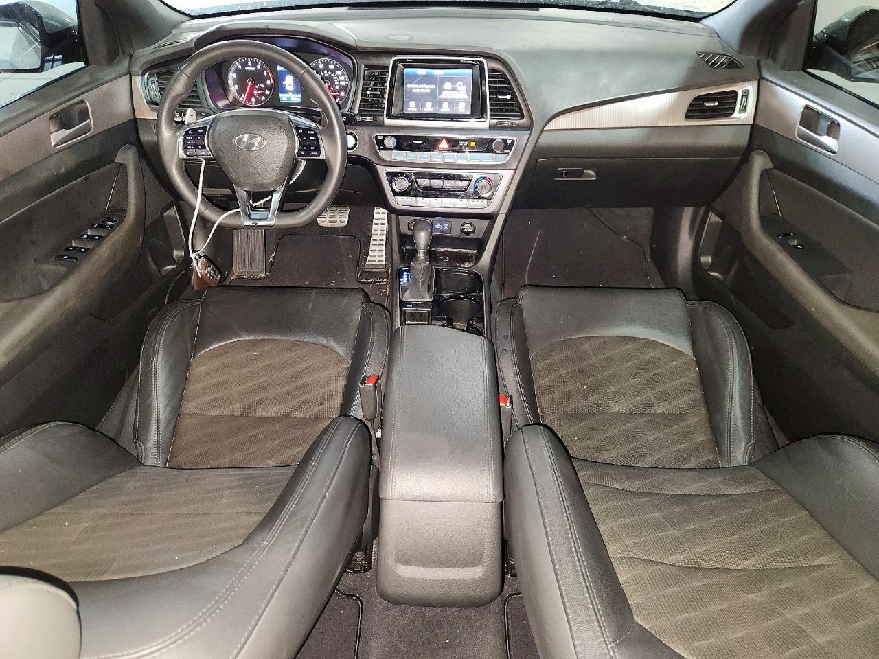 2018 HYUNDAI SONATA SPORT photo 15