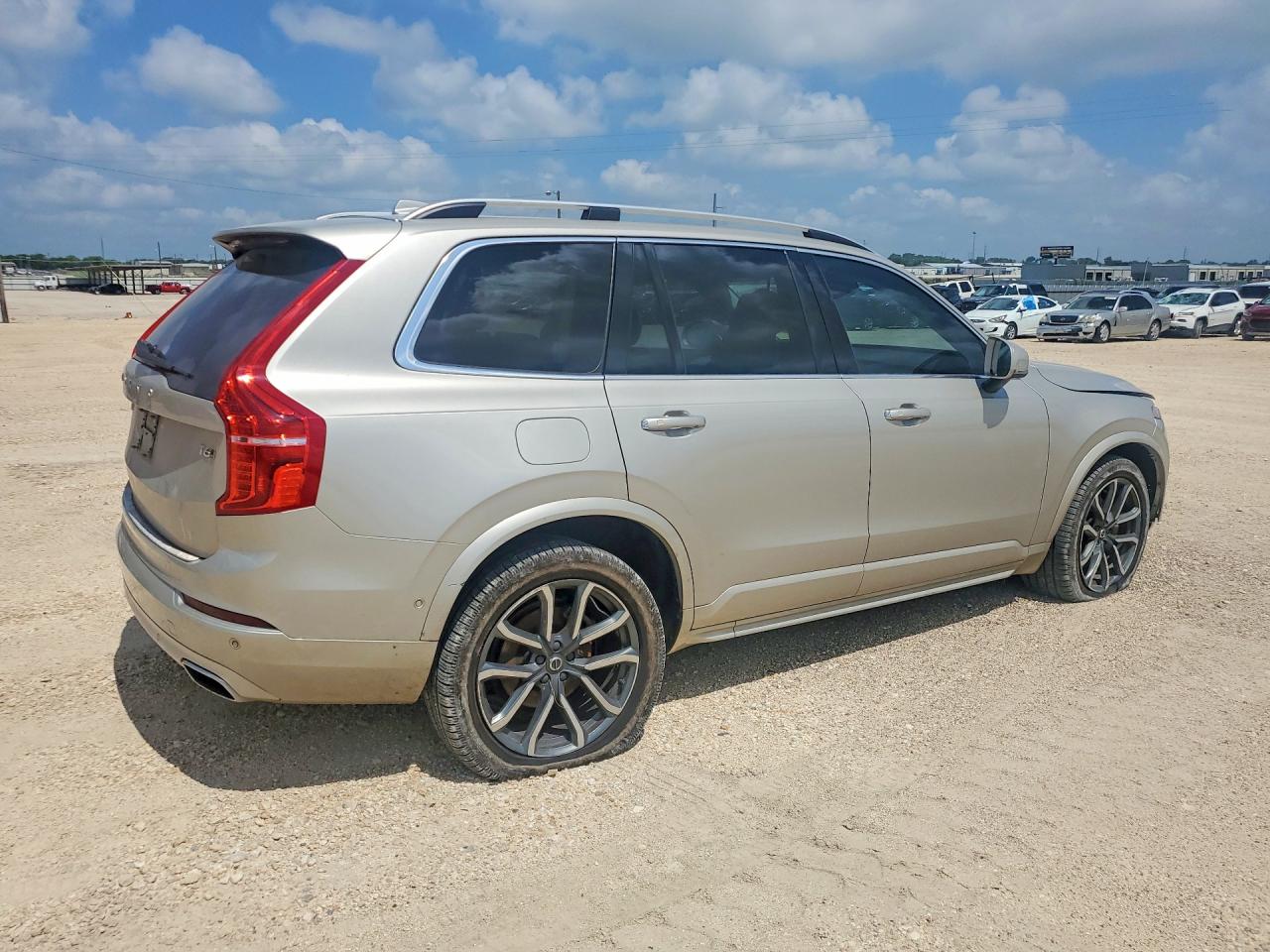 2018 VOLVO XC90 T6 photo 5
