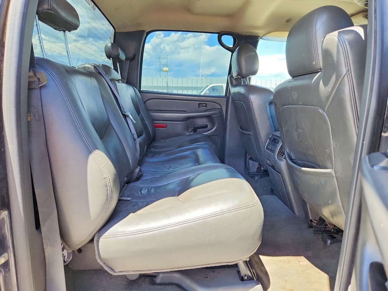 2004 CHEVROLET SILVERADO K1500 photo 28