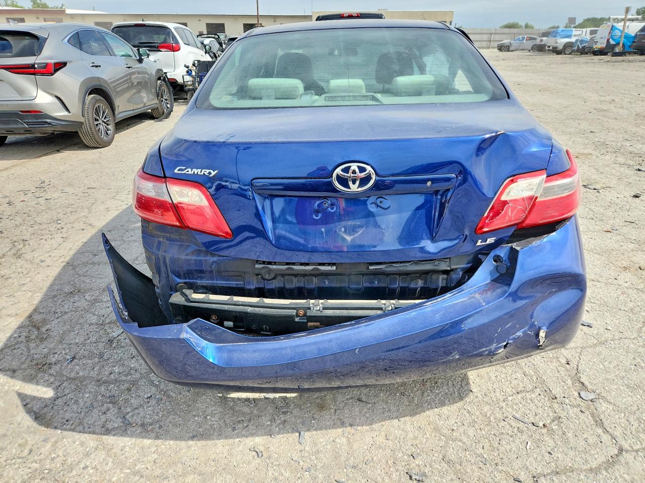 2007 TOYOTA CAMRY LE photo 11