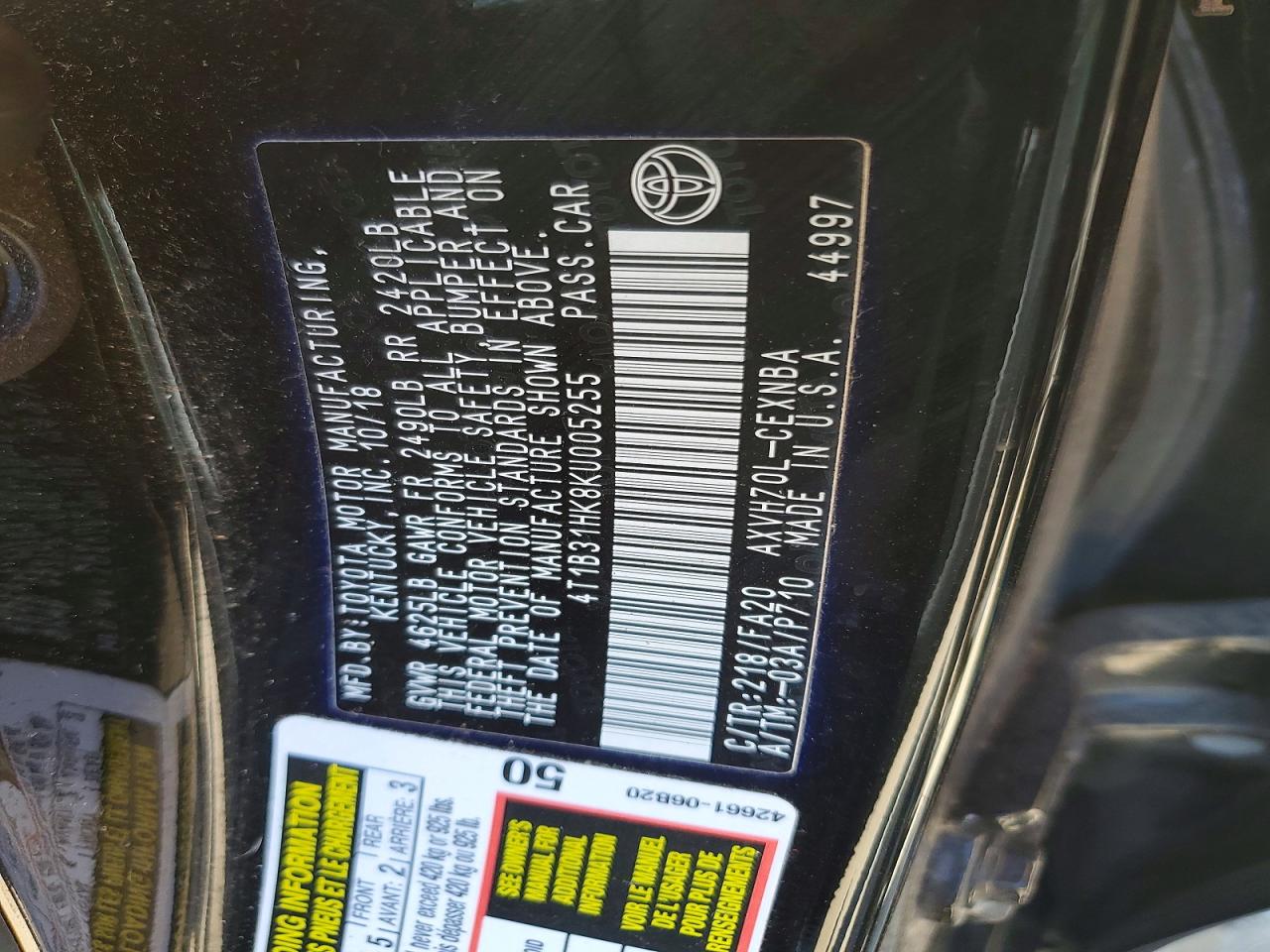 2019 TOYOTA CAMRY LE photo 34
