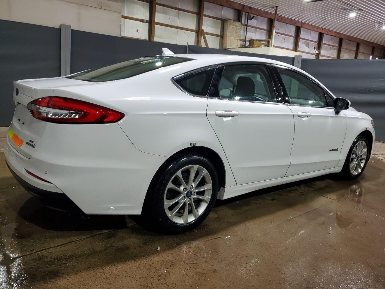 2019 FORD FUSION SE photo 5
