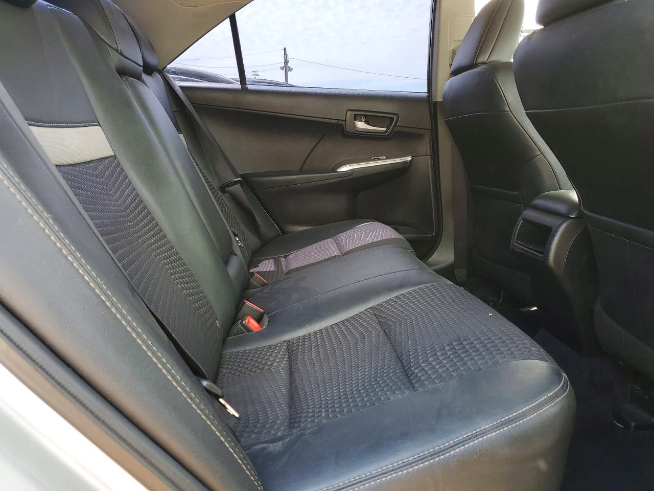 2012 TOYOTA CAMRY SE photo 28