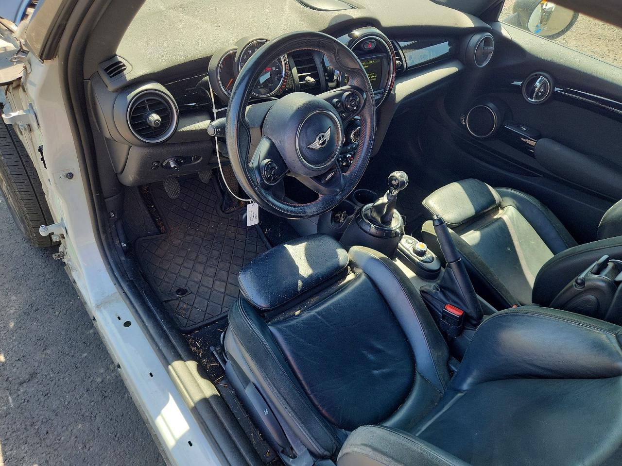2014 MINI COOPER S photo 22