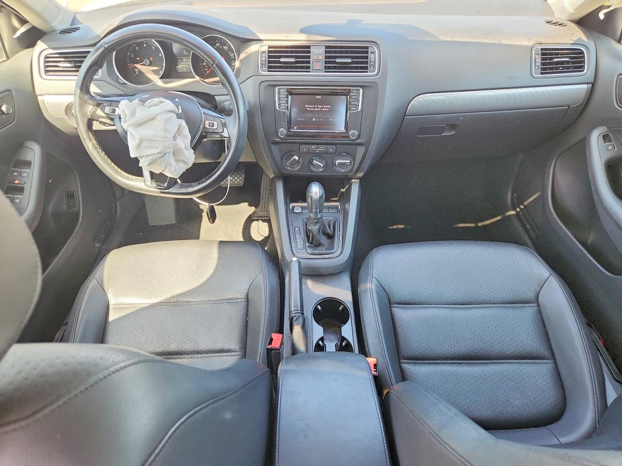 2016 VOLKSWAGEN JETTA SE photo 15