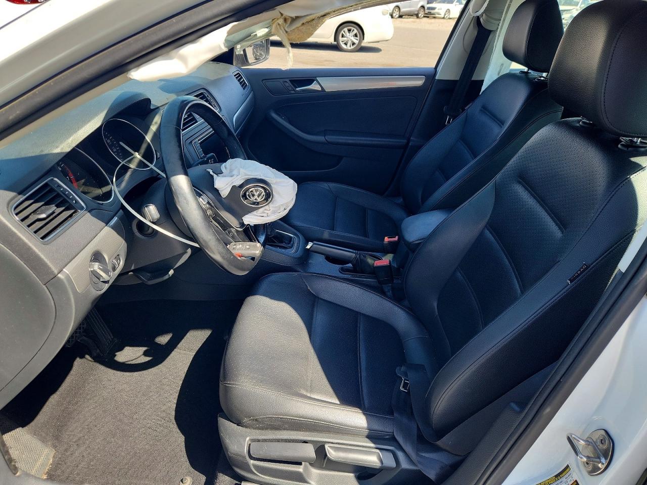 2016 VOLKSWAGEN JETTA SE photo 13