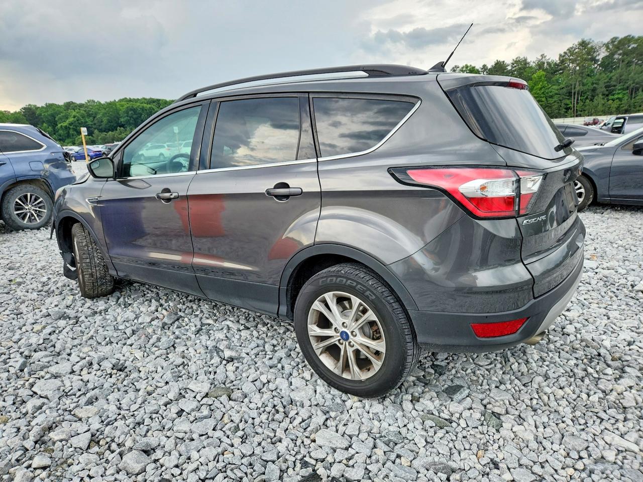 2018 FORD ESCAPE SE photo 3