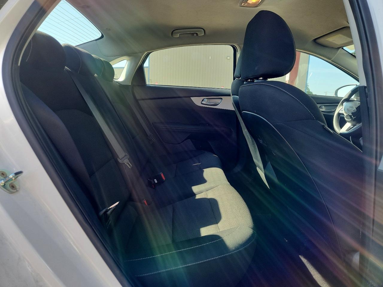 2023 KIA FORTE LXS photo 19