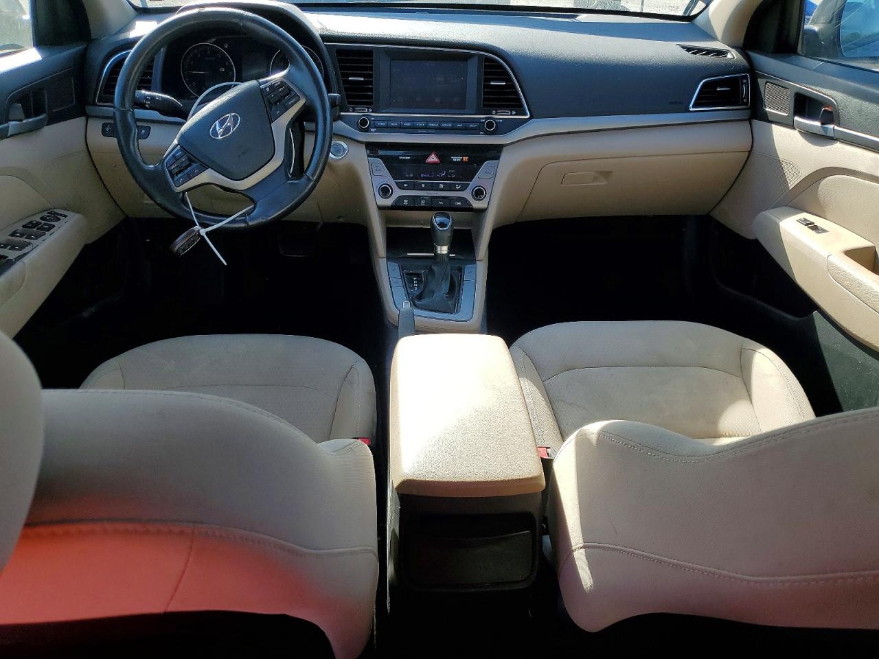 2018 HYUNDAI ELANTRA VALUE EDITION photo 15