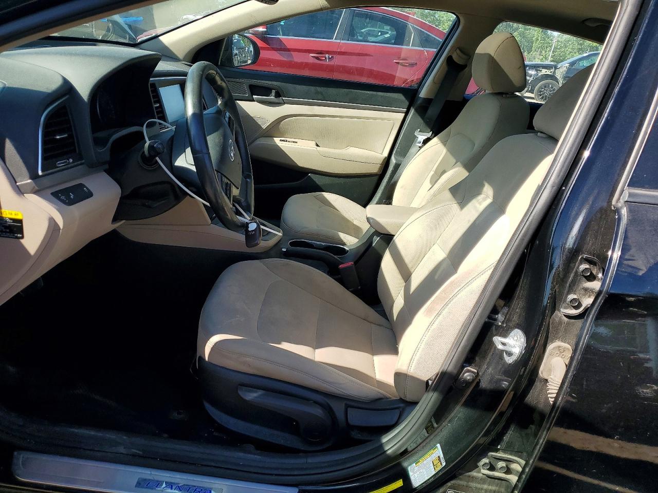 2018 HYUNDAI ELANTRA VALUE EDITION photo 13