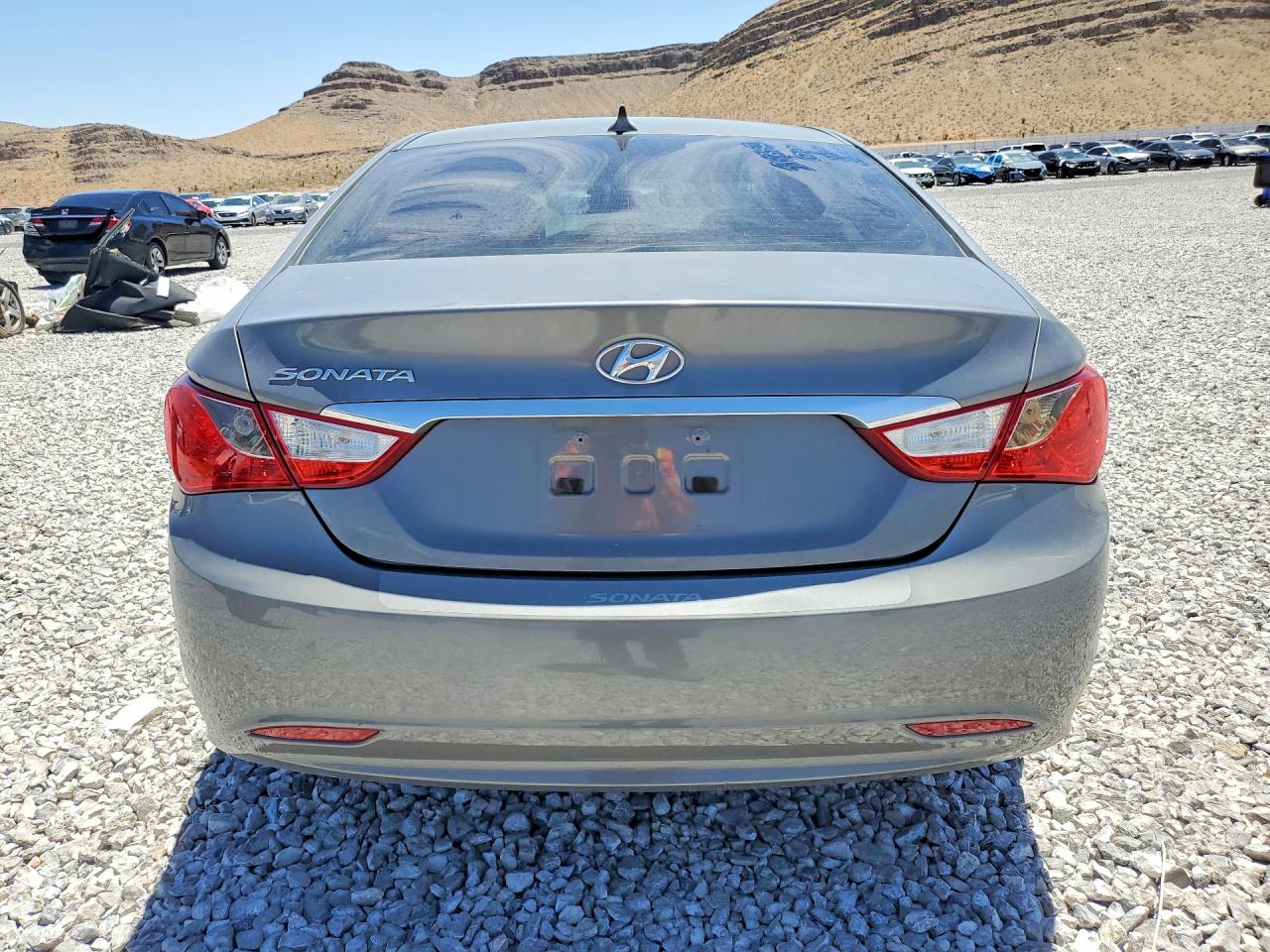 2013 HYUNDAI SONATA GLS photo 6