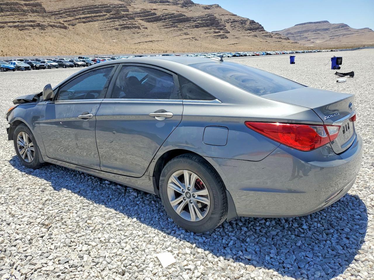 2013 HYUNDAI SONATA GLS photo 2