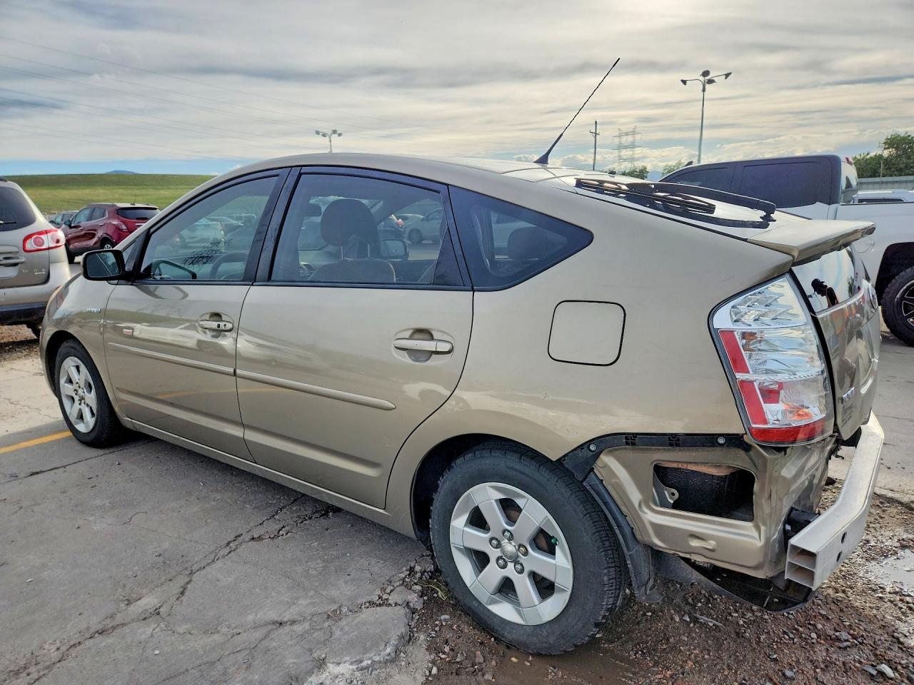2009 TOYOTA PRIUS BASE photo 4