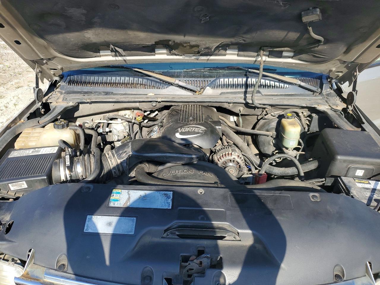 2002 CHEVROLET SUBURBAN C1500 photo 23