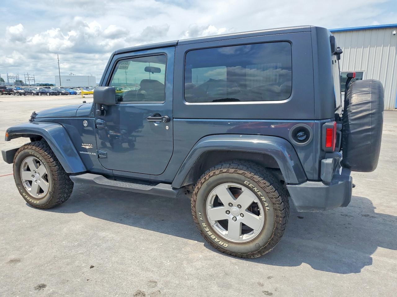 2008 JEEP WRANGLER SAHARA photo 2