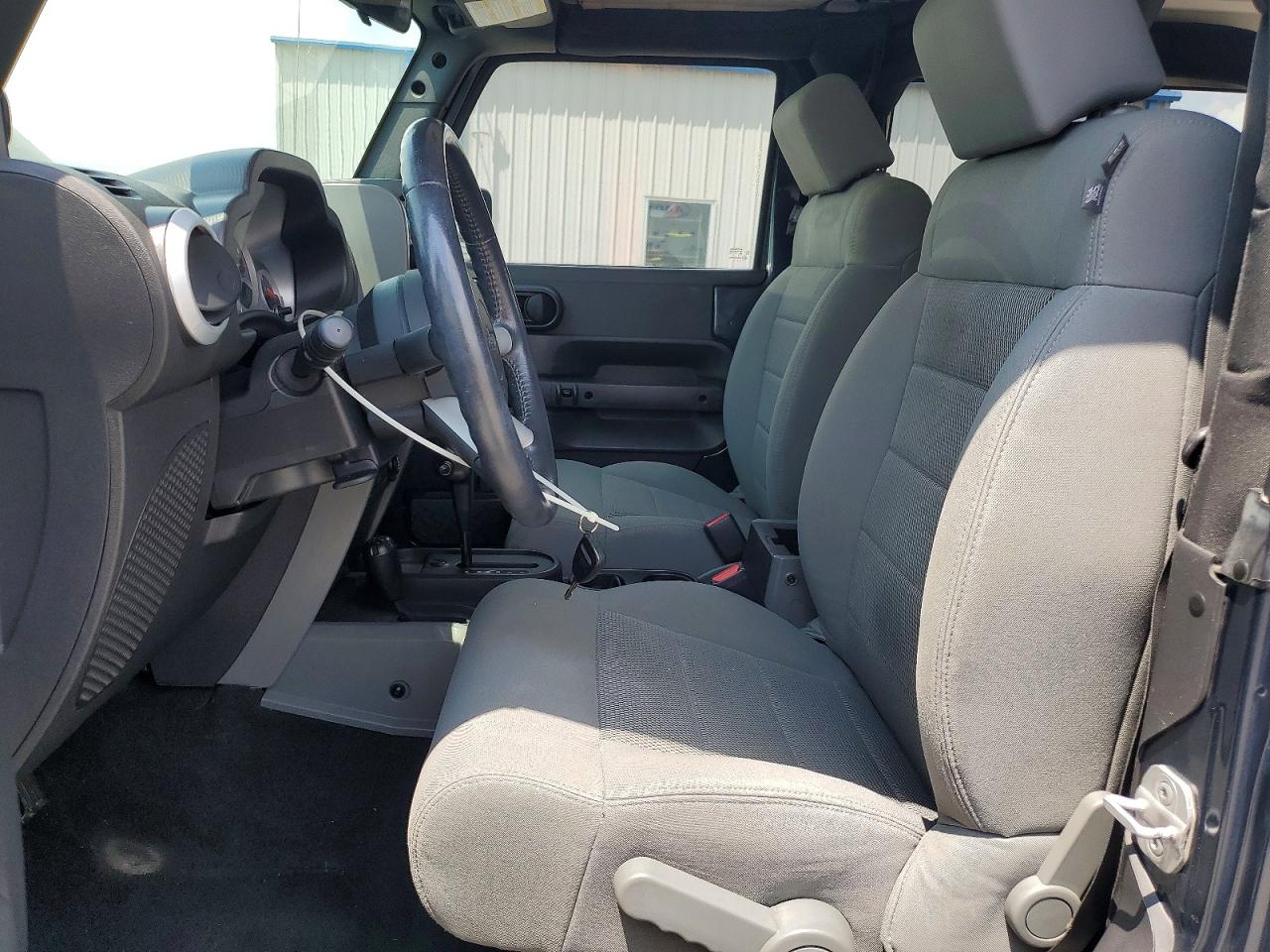 2008 JEEP WRANGLER SAHARA photo 7