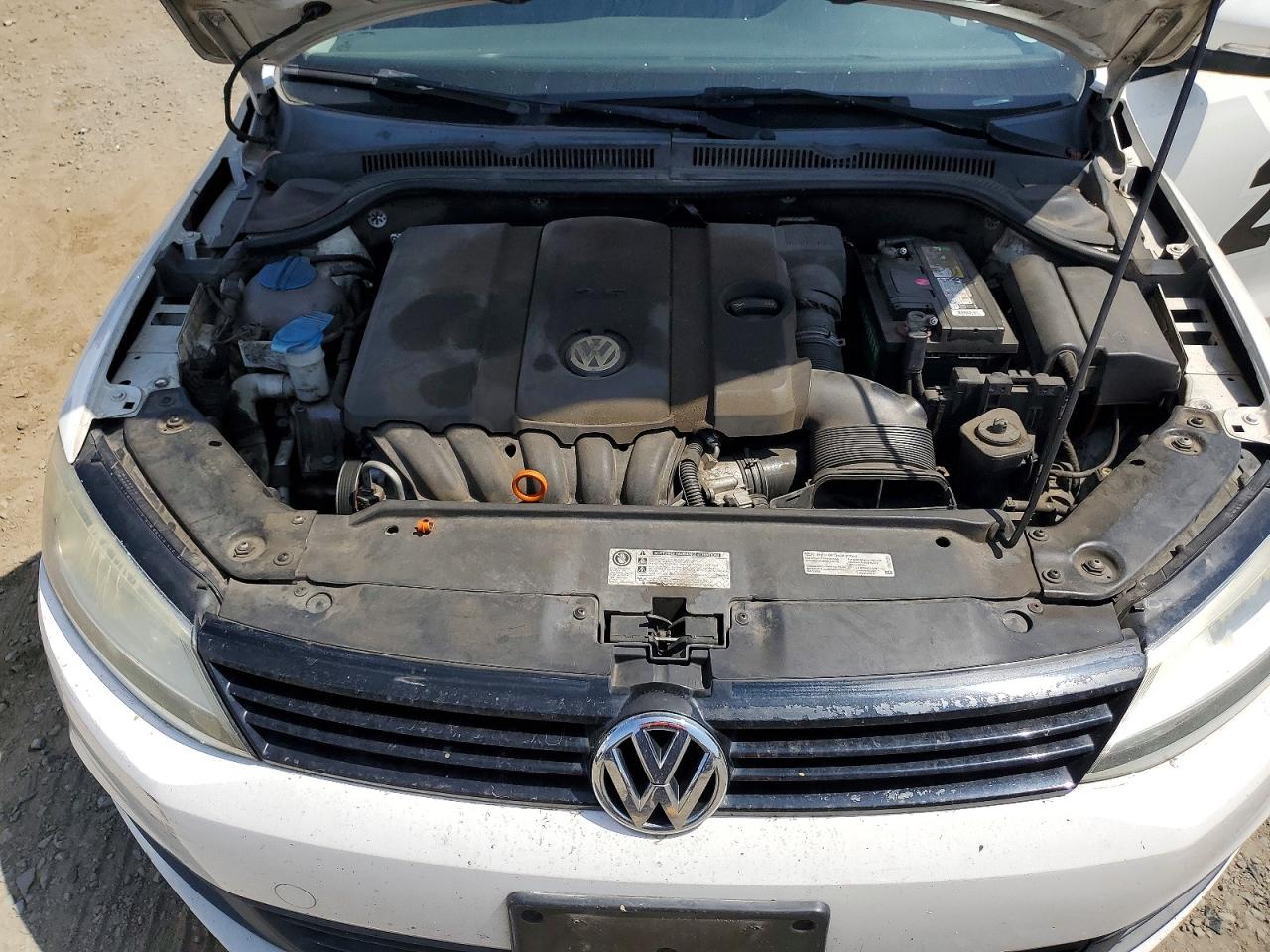 2012 VOLKSWAGEN JETTA SE photo 31