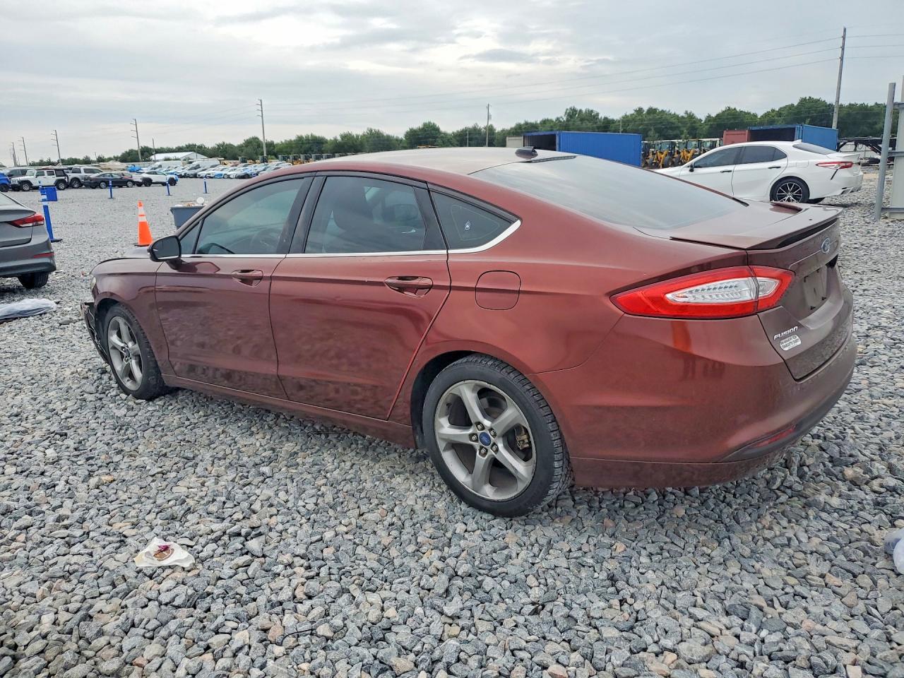 2015 FORD FUSION SE photo 4