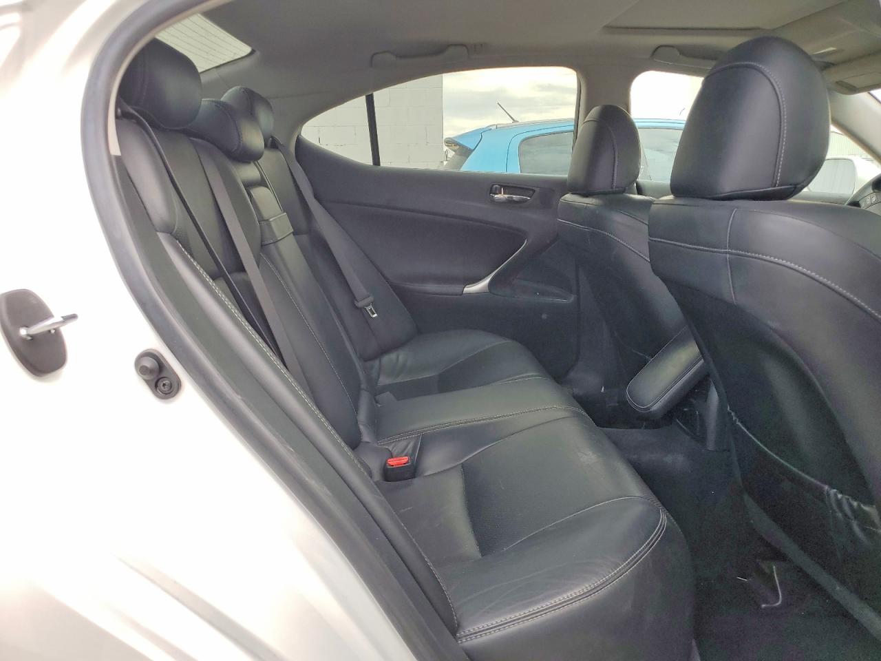2009 LEXUS IS 250 photo 10