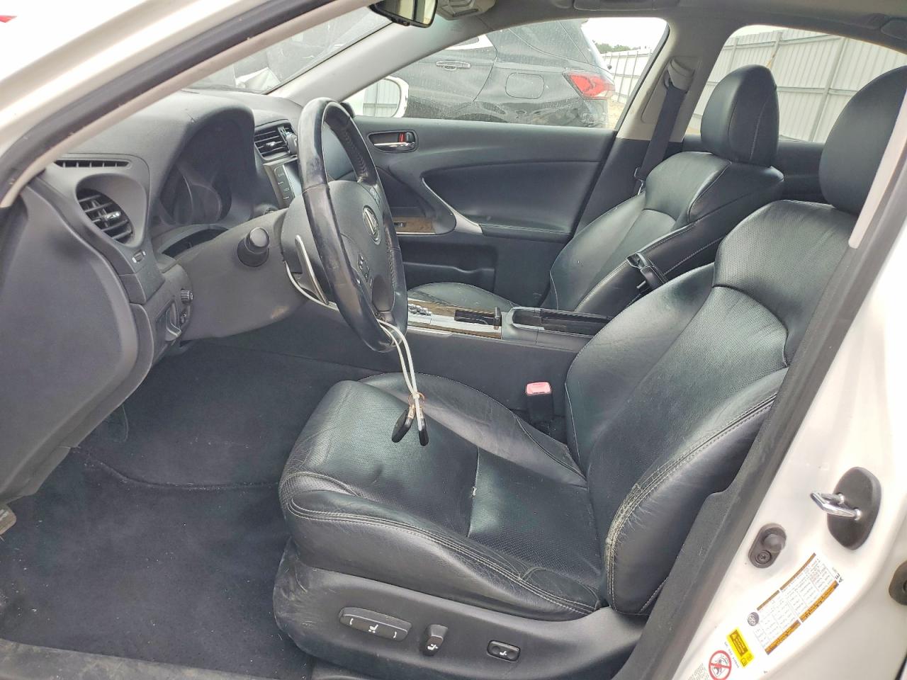 2009 LEXUS IS 250 photo 7
