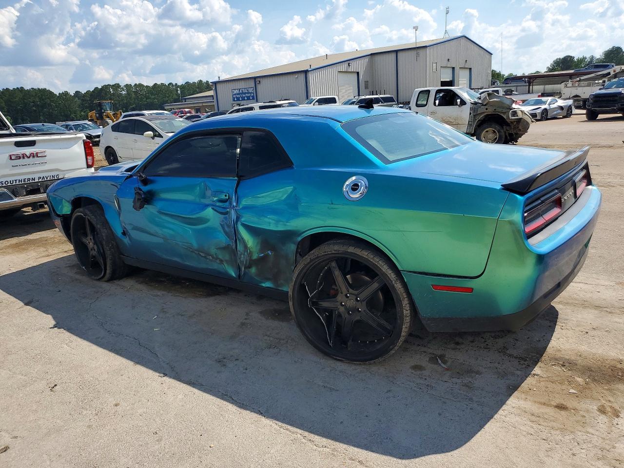 2016 DODGE CHALLENGER SXT photo 3