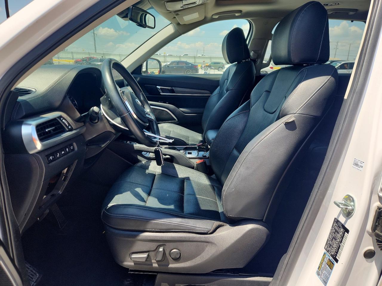 2021 KIA TELLURIDE EX photo 13