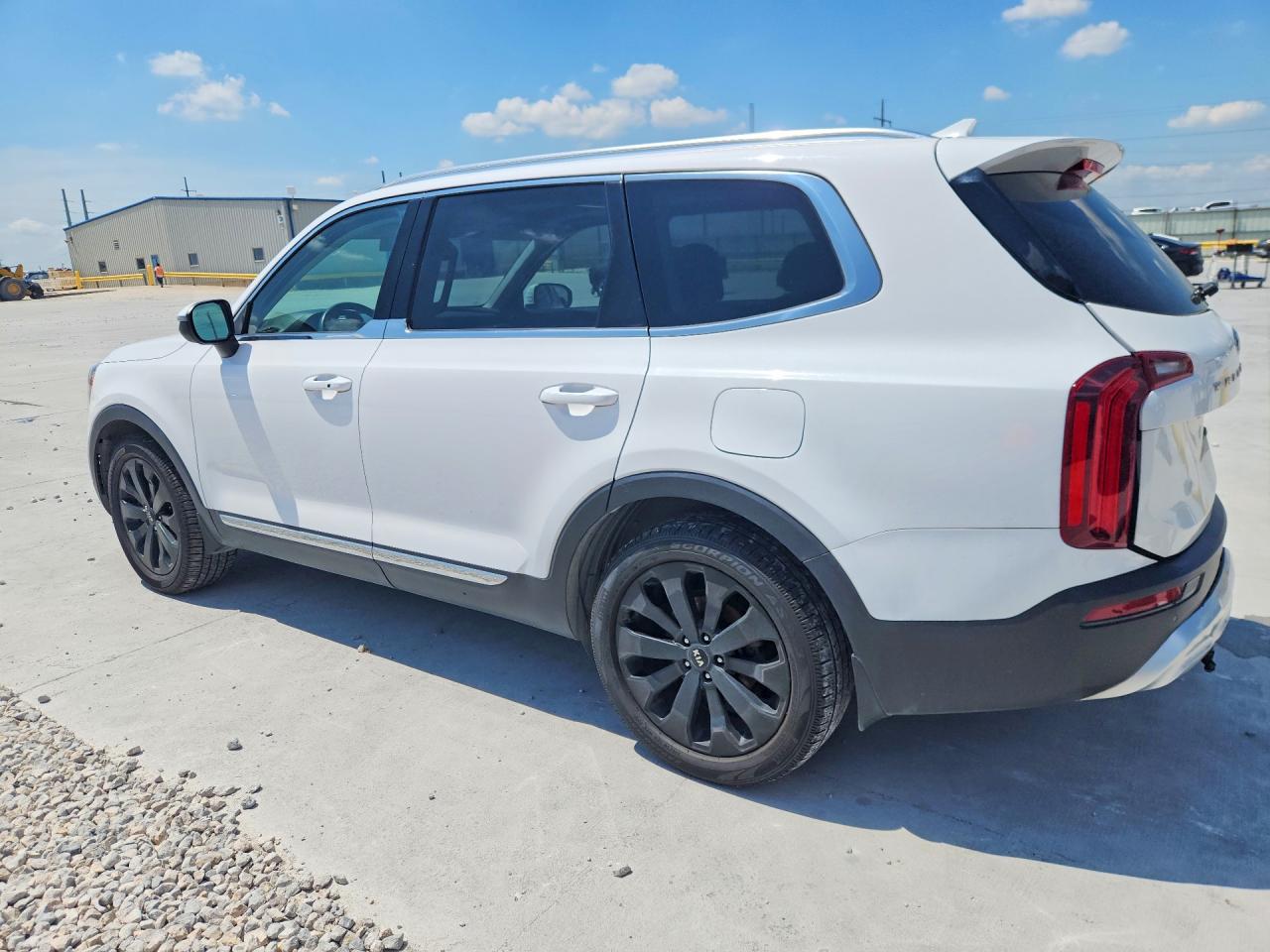 2021 KIA TELLURIDE EX photo 3