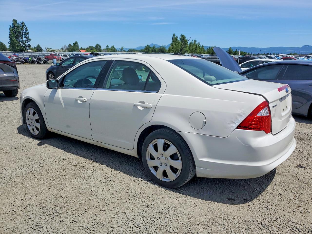 2010 FORD FUSION SE photo 3