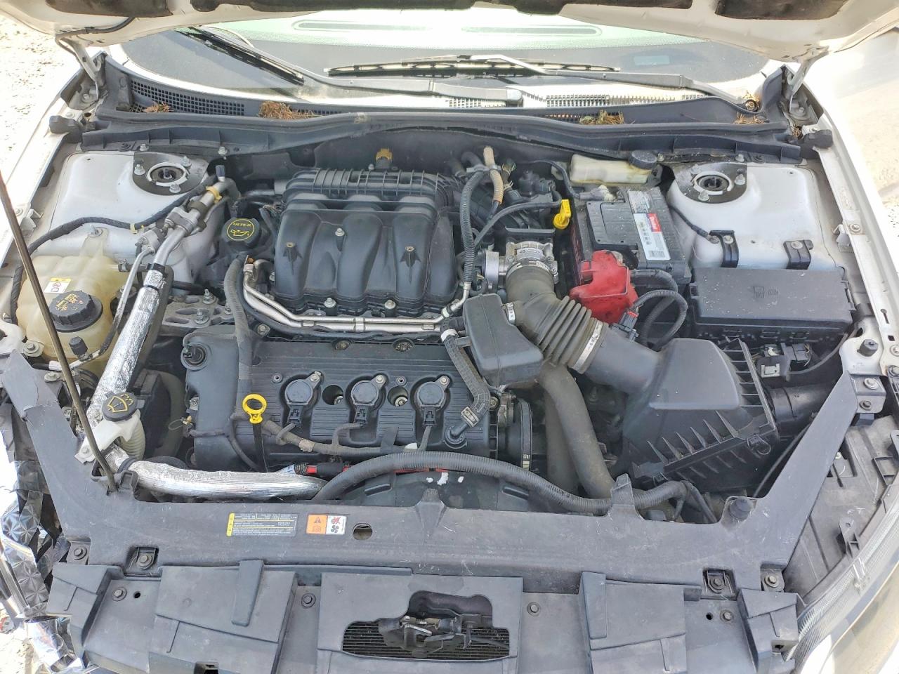 2010 FORD FUSION SE photo 21