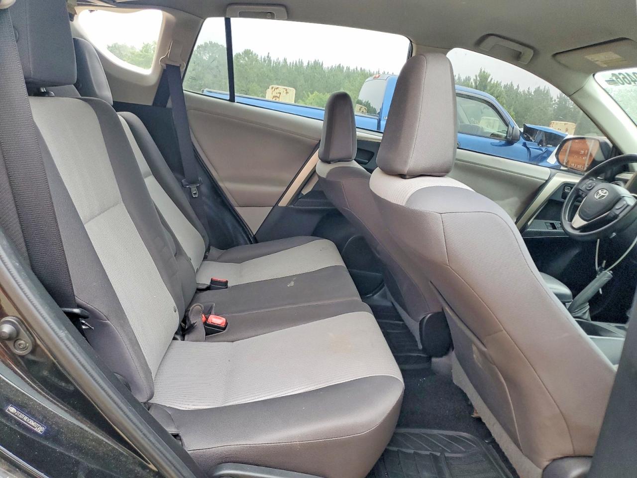 2013 TOYOTA RAV4 LE photo 19