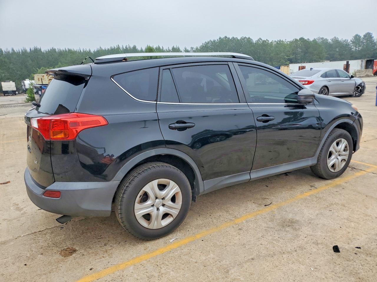 2013 TOYOTA RAV4 LE photo 5
