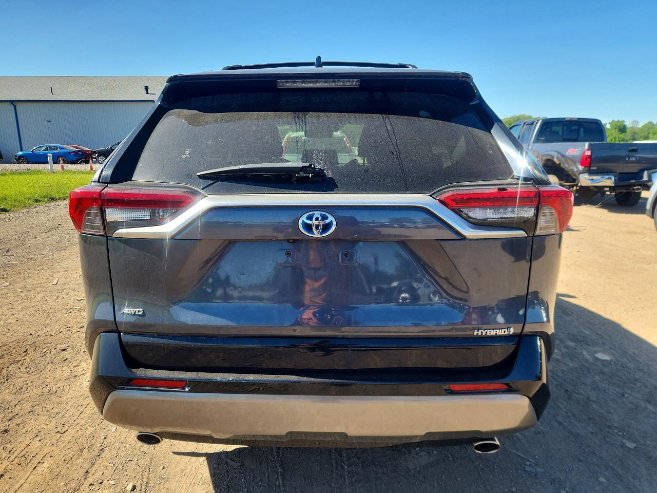 2022 TOYOTA RAV4 XSE photo 16