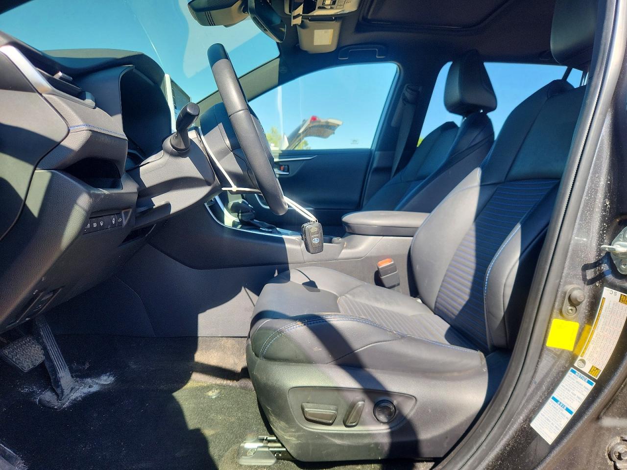 2022 TOYOTA RAV4 XSE photo 19