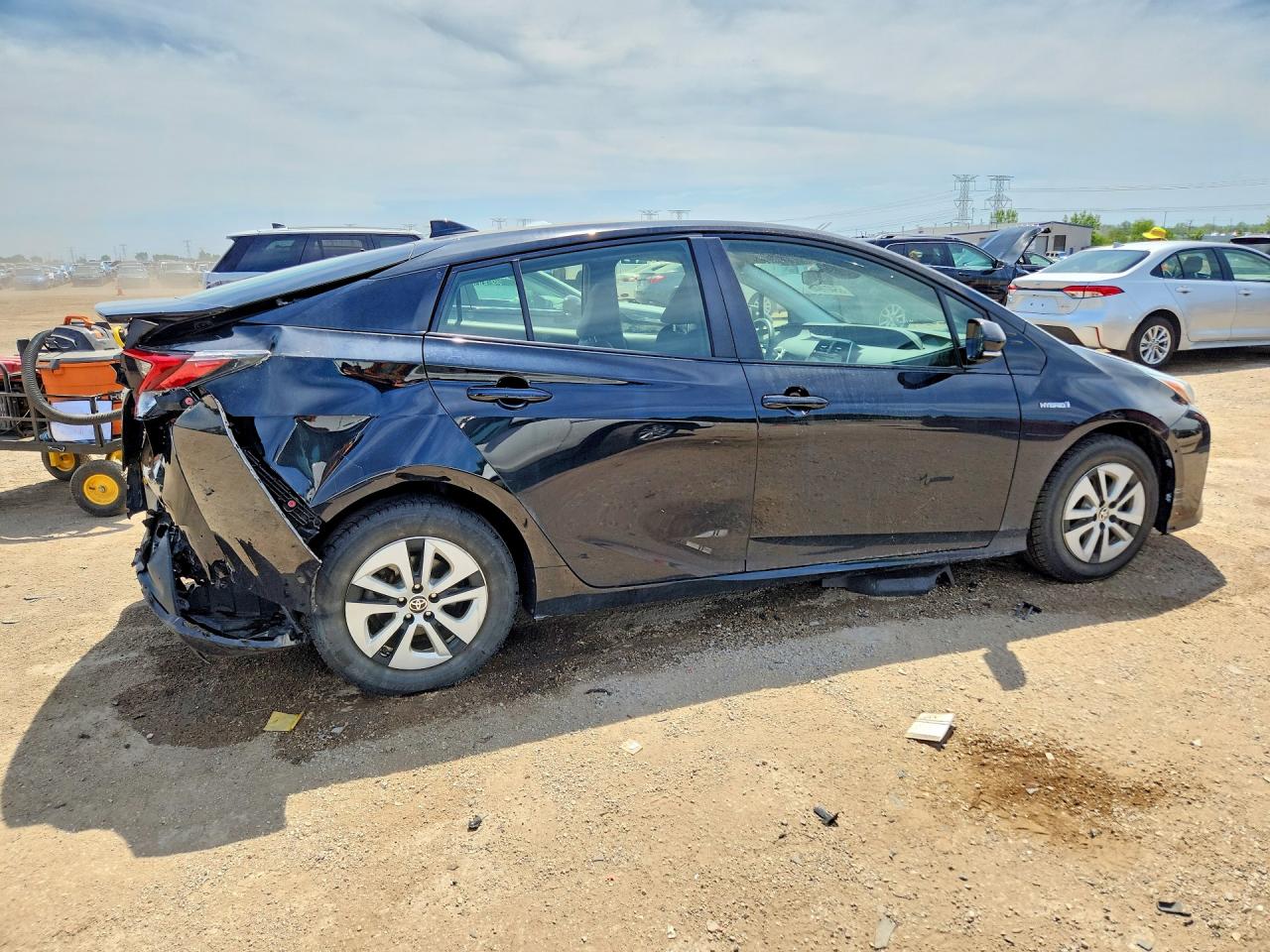 2017 TOYOTA PRIUS TWO photo 7
