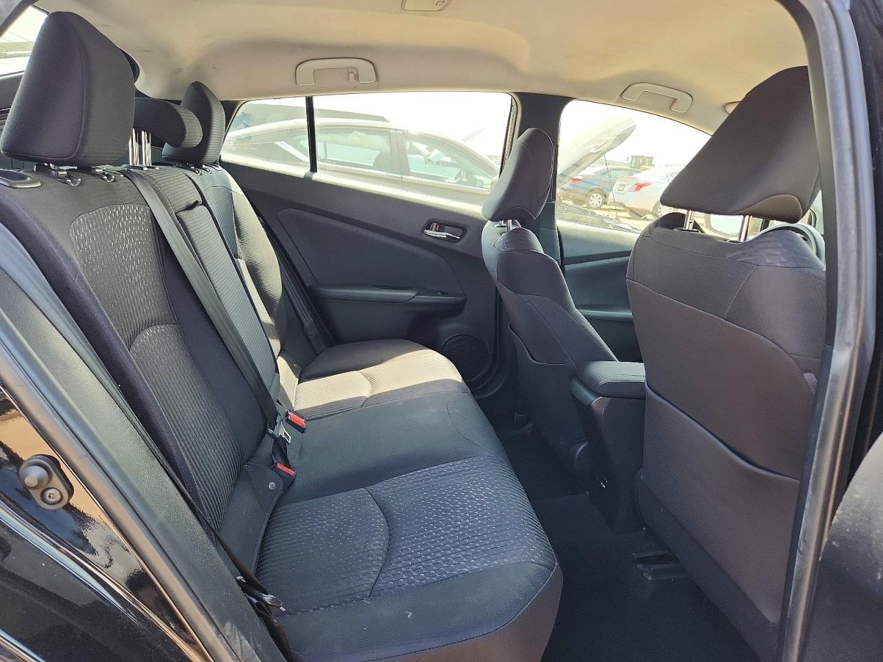 2017 TOYOTA PRIUS TWO photo 28