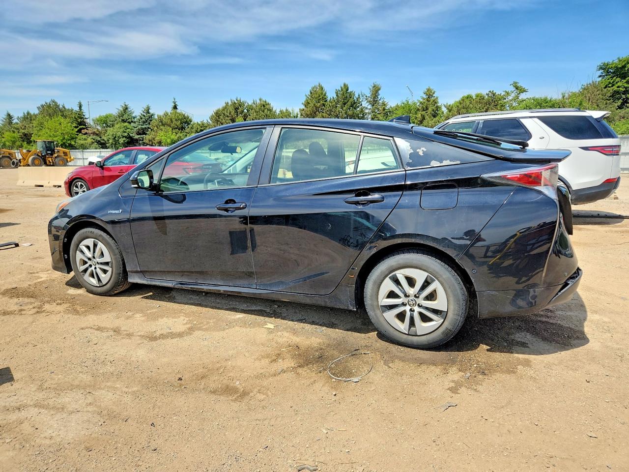 2017 TOYOTA PRIUS TWO photo 4