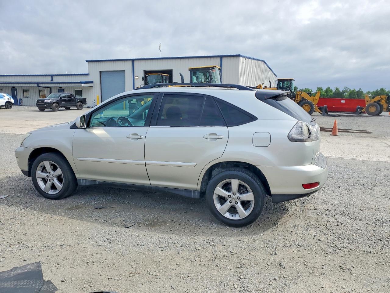 2005 LEXUS RX 330 photo 2