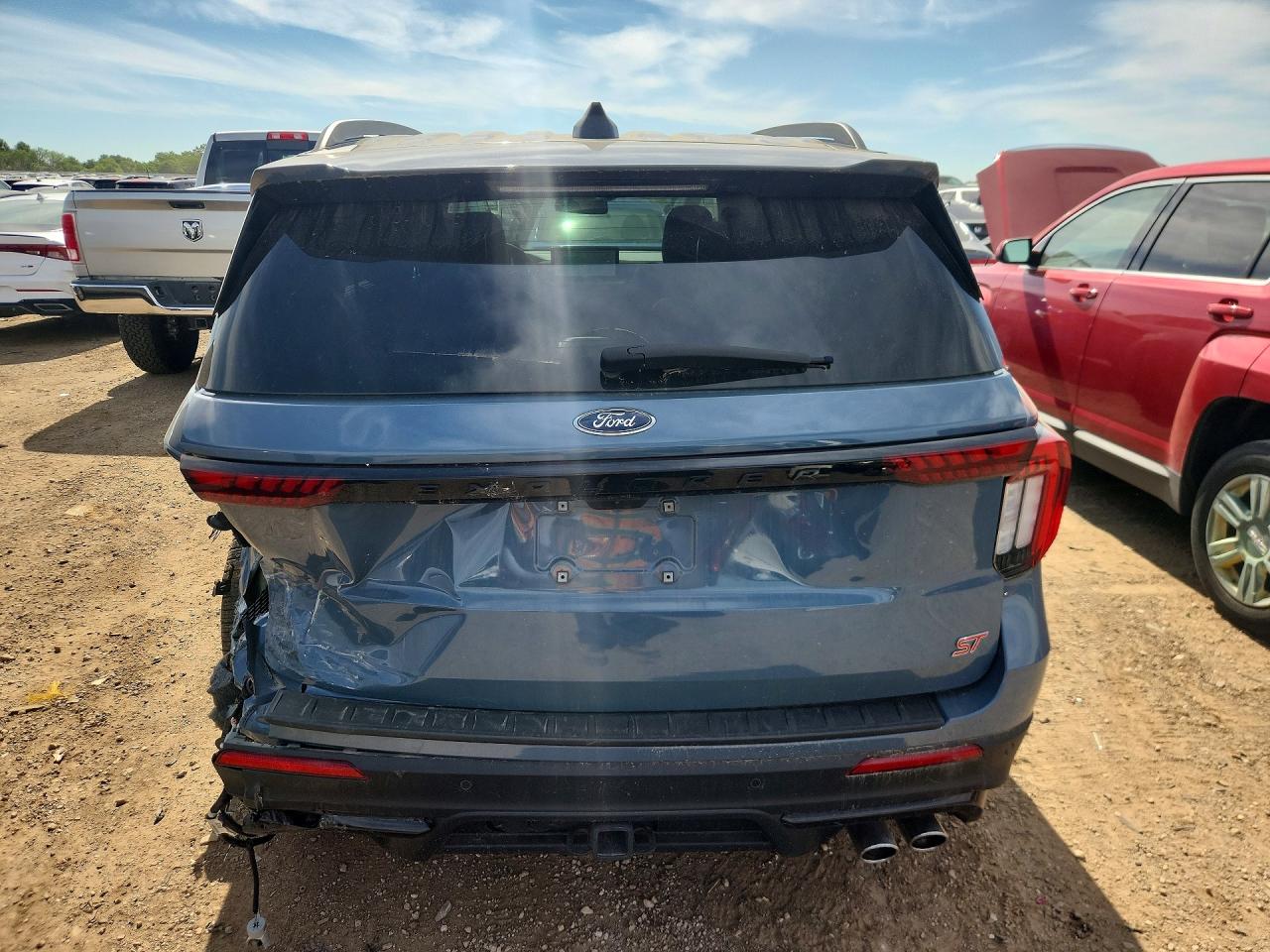 2025 FORD EXPLORER ST photo 16
