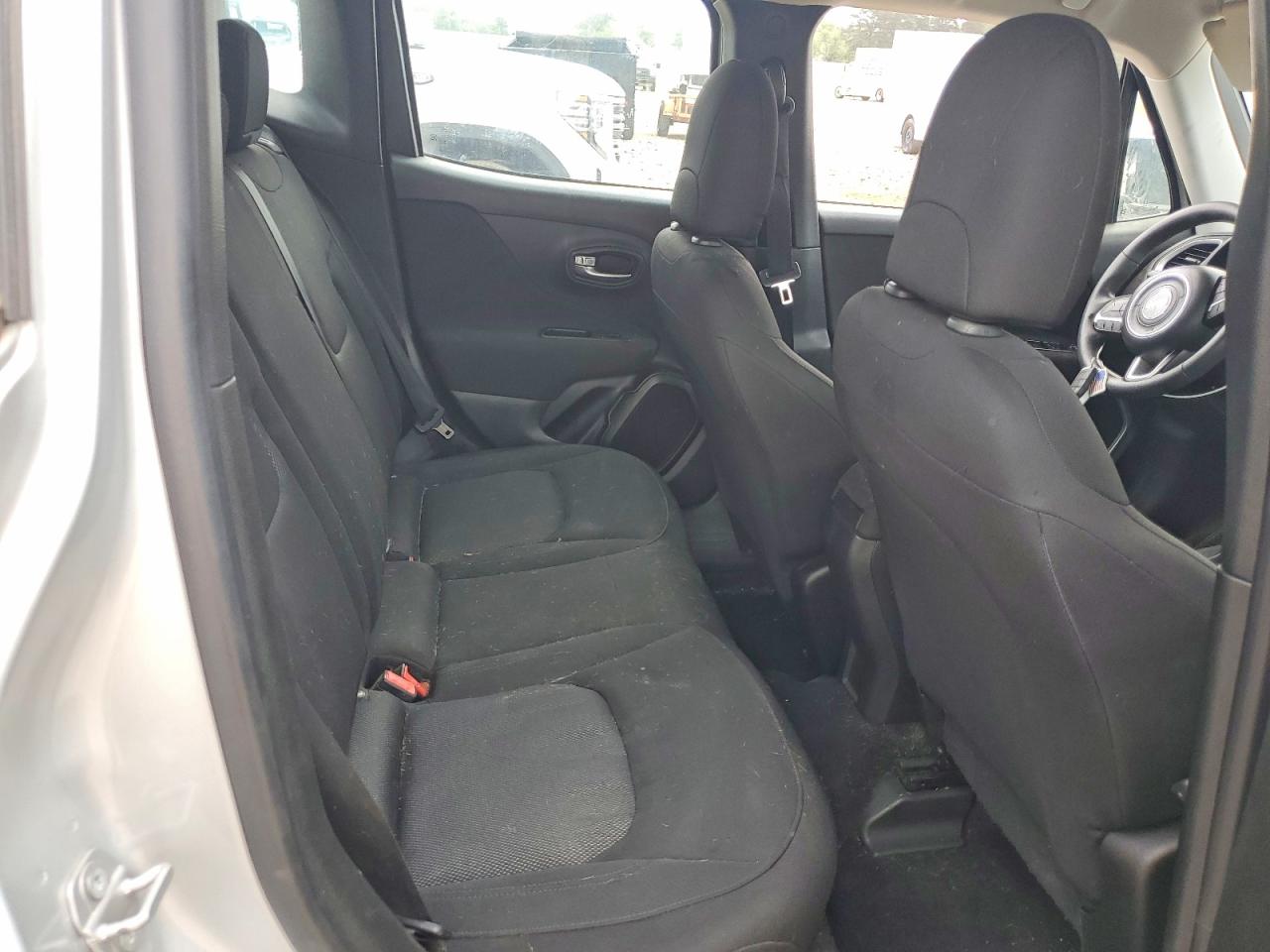 2019 JEEP RENEGADE SPORT photo 10
