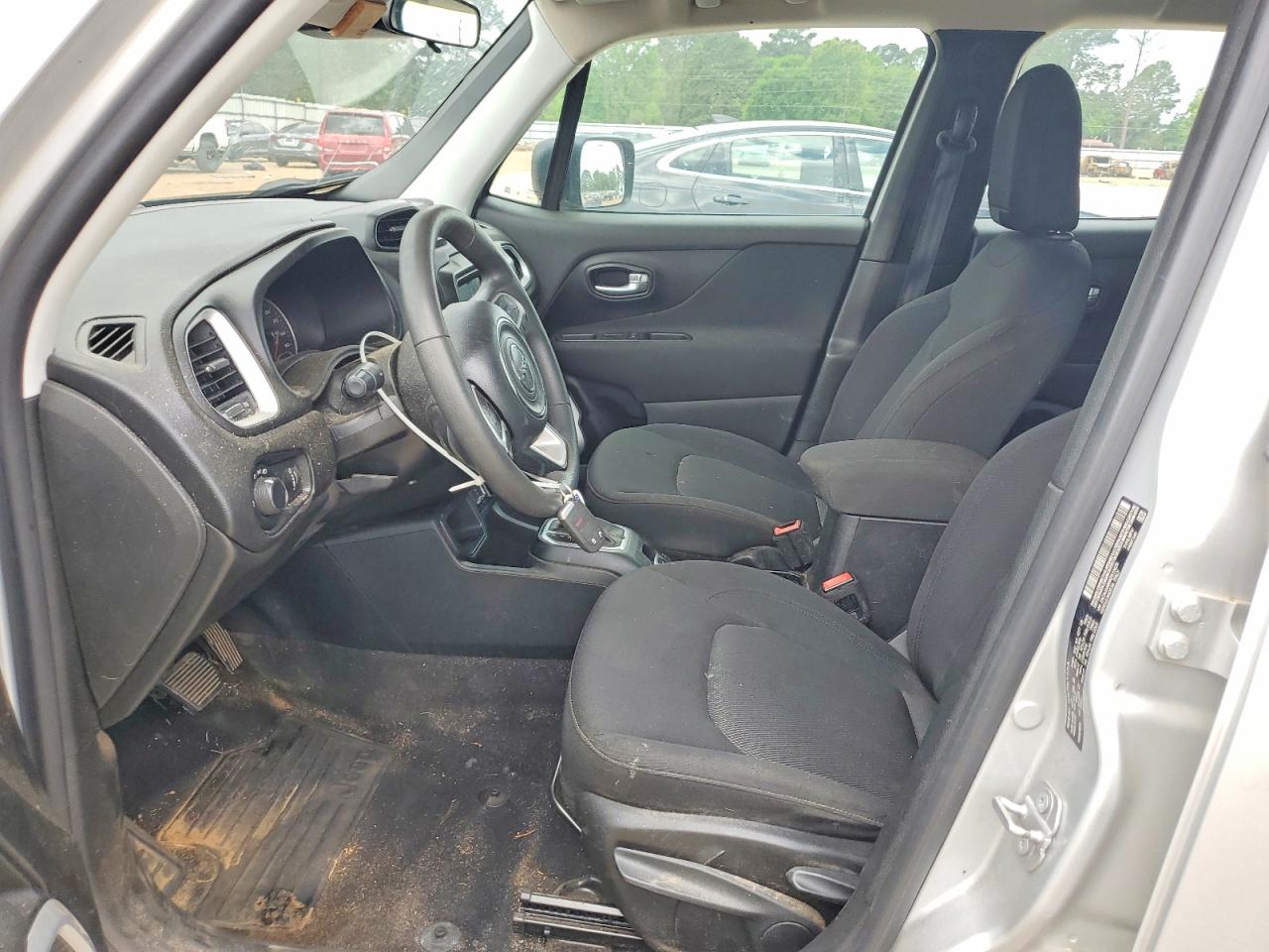 2019 JEEP RENEGADE SPORT photo 7