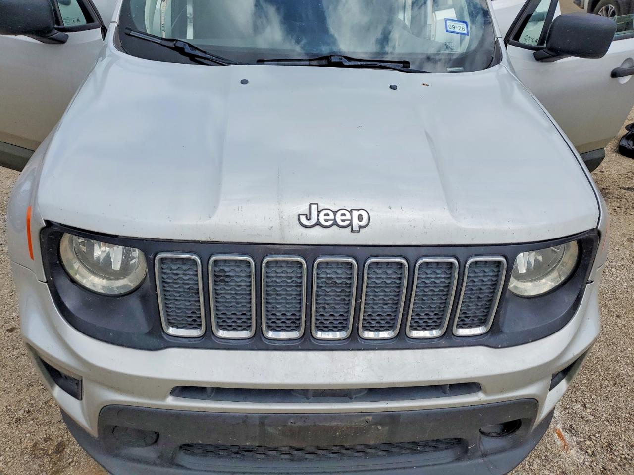 2019 JEEP RENEGADE SPORT photo 11