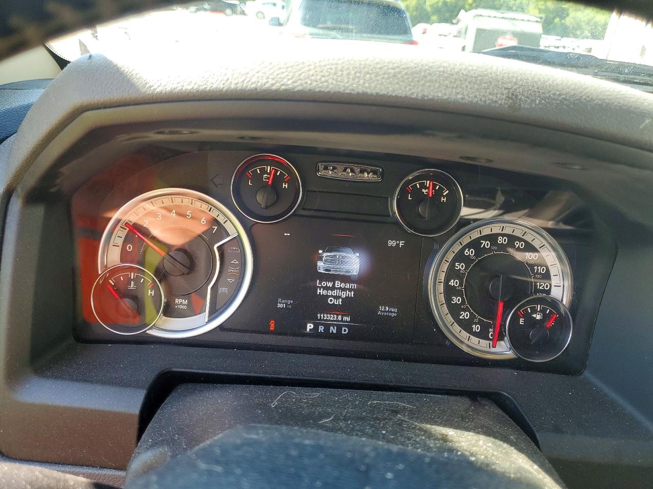 2018 RAM 1500 SLT photo 25